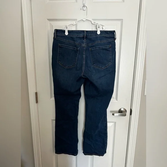 Old Navy Mid Rise Kicker Boot Cut 14 Short Jean - Picture 4 of 4